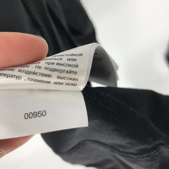 Mountain Hardwear Onata Women’s ultralight stretch packable waterproof shell - Picture 5 of 8